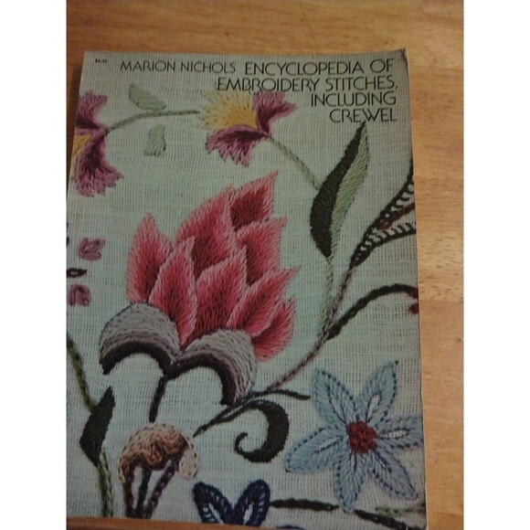 Encyclopedia of Embroidery Stitches, Including Crewel [Dover Crafts: Embroidery - Picture 1 of 2